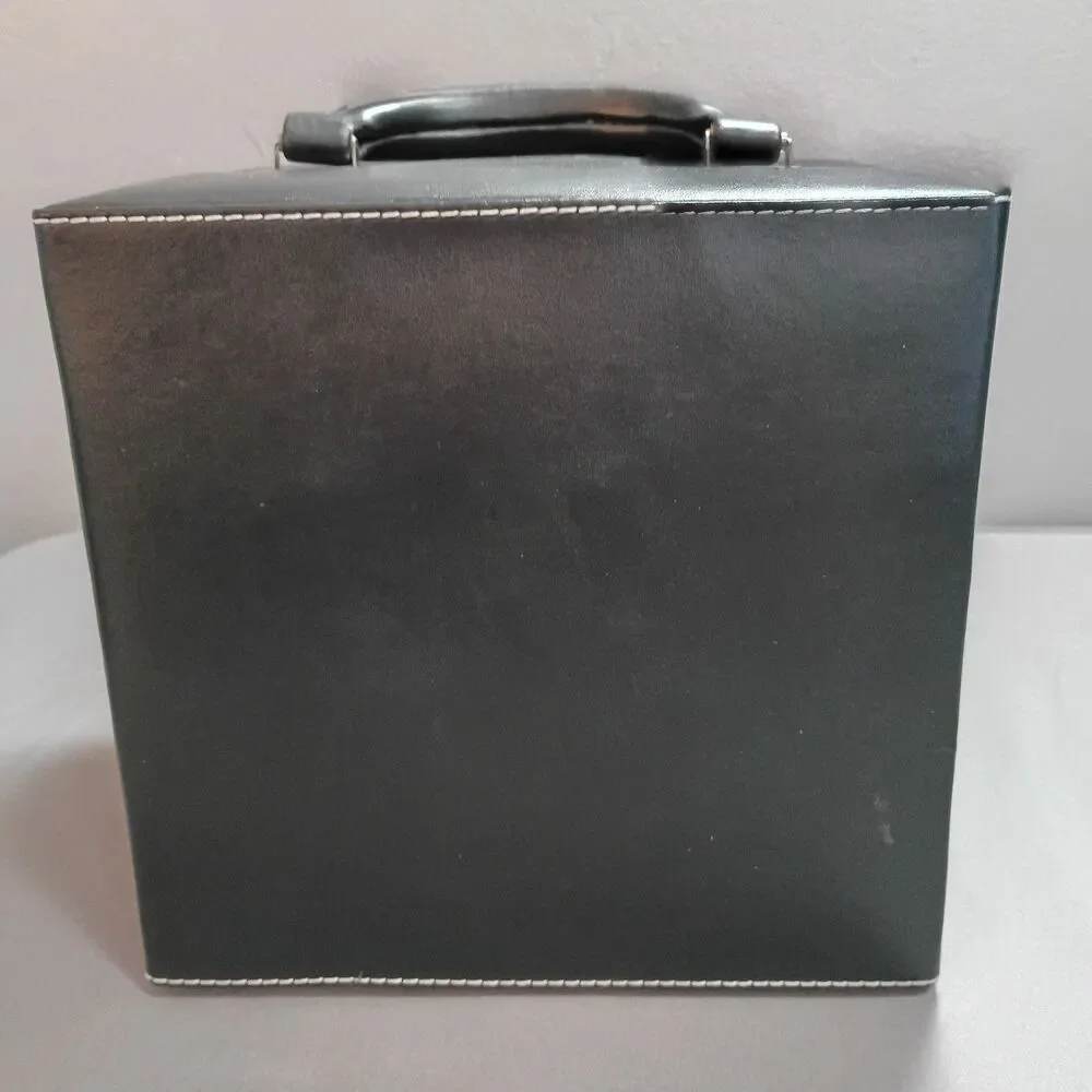 Geoffrey Beene martini travel